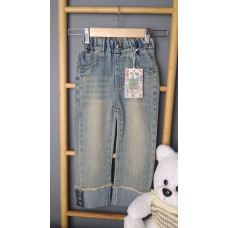 Детские джинсы на резинке для девочки с отворотами и потертостями, рост 110 см