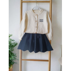 Комплект для девочки Miu Miu вязаная кофта с юбкой плиссе, рост 110 см